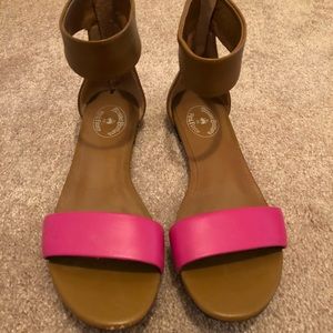 Brooks Brothers Red Fleece Multi Tan/Pink Sandals